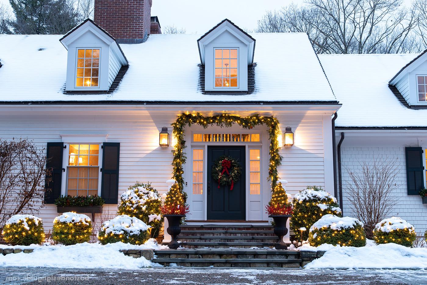 New England home dressed for the holidays by landscape design and installation firm a Blade of Grass